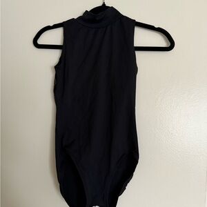 Ainsliewear Open Back Leo